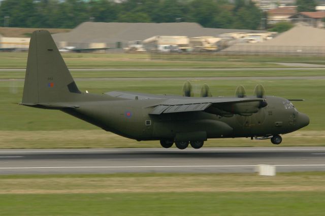 Lockheed C-130 Hercules (CSZ883) - Royal Air Force Lockheed Martin C-130J Hercules C.5, Landing Rwy 14R, Toulouse Blagnac Airport (LFBO-TLS)