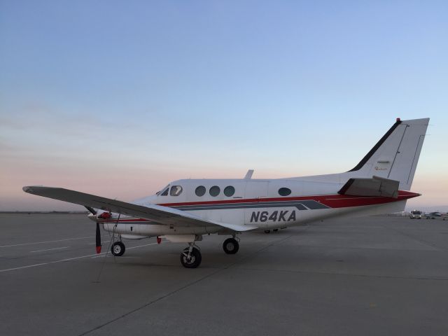 Beechcraft King Air 90 (N64KA)