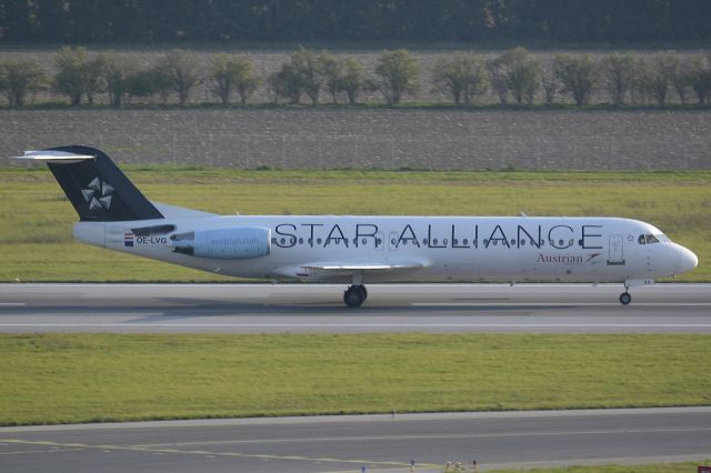 Fokker 100 (OE-LVG)