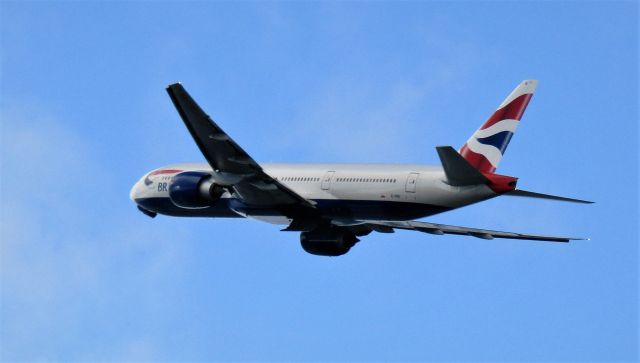 Boeing 777-200 (G-VIIO)