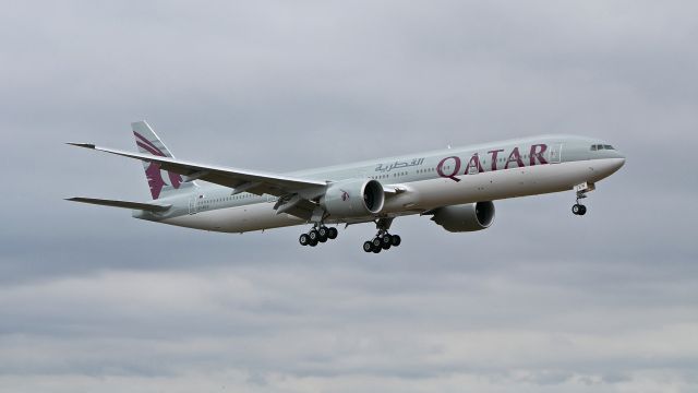 BOEING 777-300 (A7-BEW) - BOE852 on final to Rwy 16R to complete a B4 flight on 7.19.18. (ln 1563 / cn 65304).