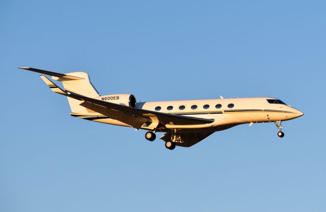 GULFSTREAM AEROSPACE G-7 Gulfstream G600 (N600EB)