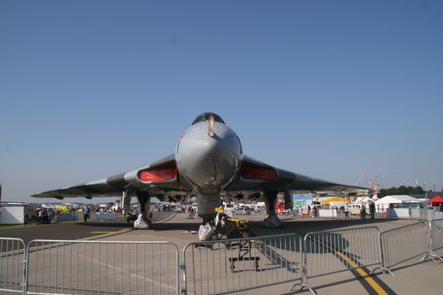 XH558 —