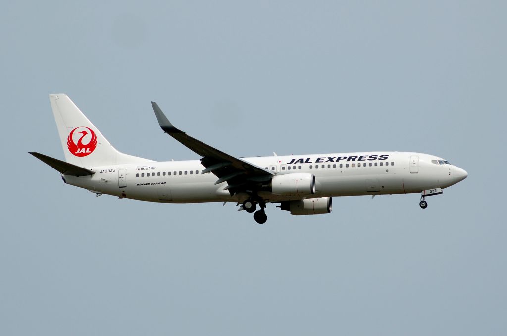 Boeing 737-800 (JA332J) - 2013-05-27