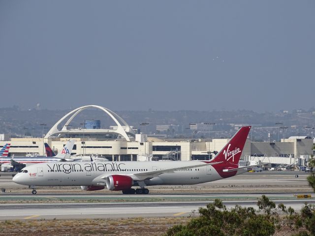Boeing 787-9 Dreamliner (G-VZIG)