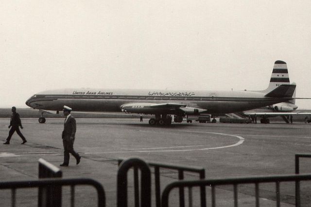 Airbus A330 (SU-ALC) - DH.106 Comet4C SU-ALC