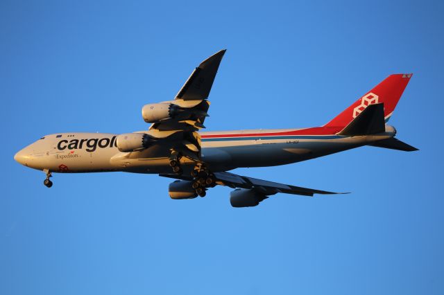 Boeing 747-400 (LX-VCF)