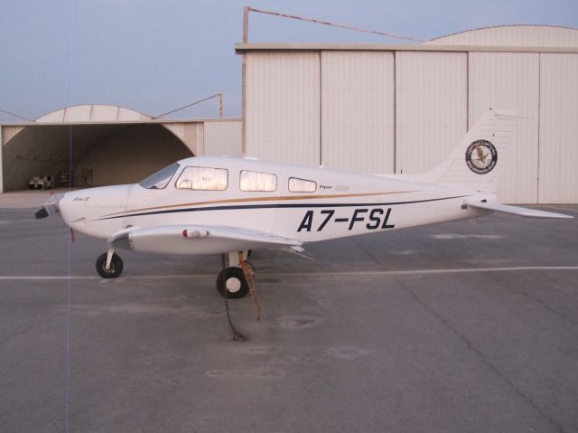 Piper Cherokee (A7-FSL)