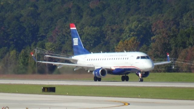 Embraer 175 (N514MD)