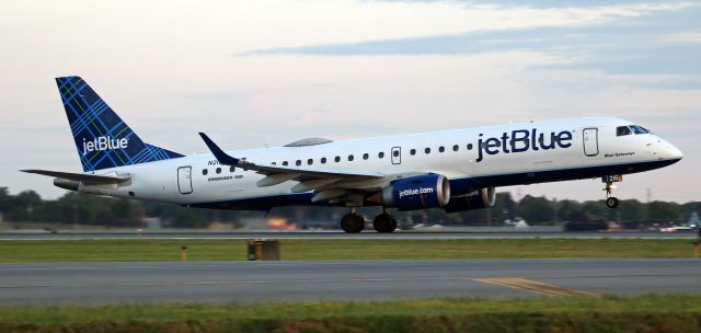 Embraer ERJ-190 (N216JB) - Beginning its first flight of a new revenue day, jetBlue's "Blue Getaways" (N216JB) is just rotating from Runway 5.