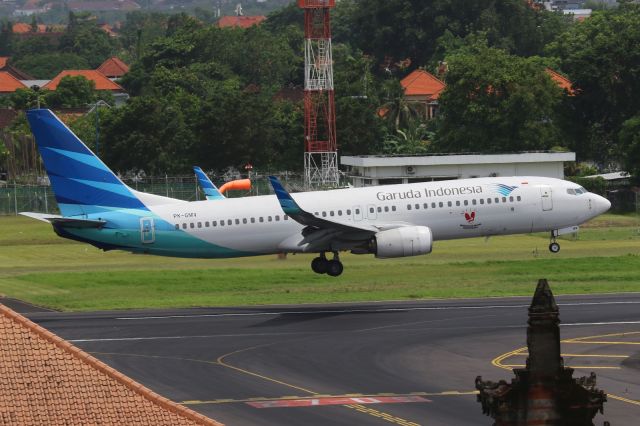Boeing 737-800 (PK-GMV)