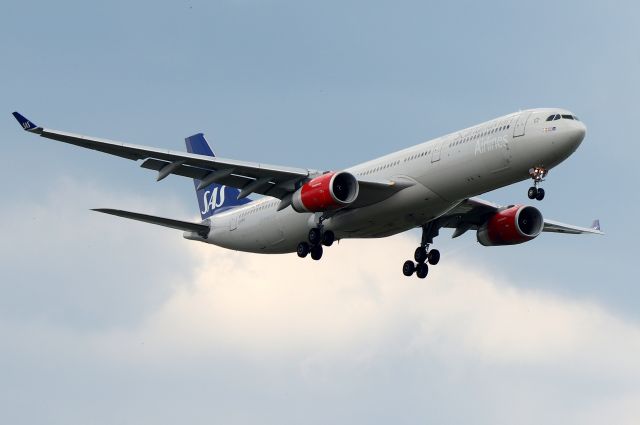 Airbus A330-300 (LN-RKO) - 'Scandinavian 928'  arriving from Copenhagen Airport, Denmark