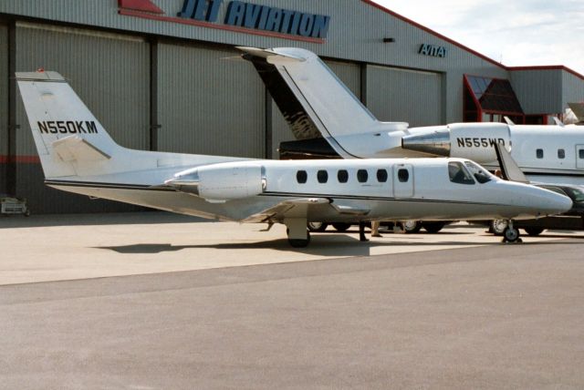 Cessna Citation II (N550KM) - Seen here on 14-Apr-02.  Reregistered PR-MCN, N404KK 18-Jul-08 then exported to Venezuela 9-Jul-10 where it became YV2692.