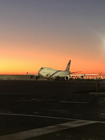 Boeing 747-400 (4X-ELB) - A few days after its final flight striped of its insignia and engines awaiting its fate at the tarmac at BGN airport