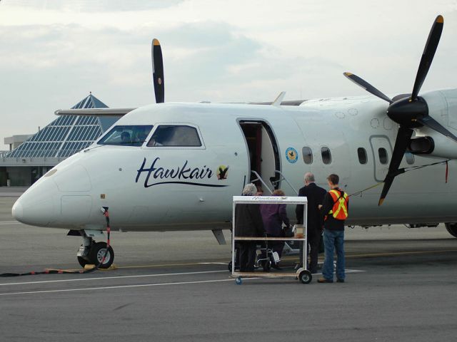 de Havilland Dash 8-100 (C-FCJE)