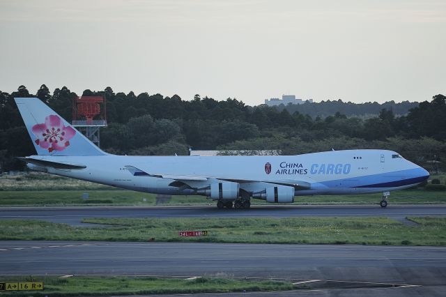 Boeing 747-400 (B-18707)