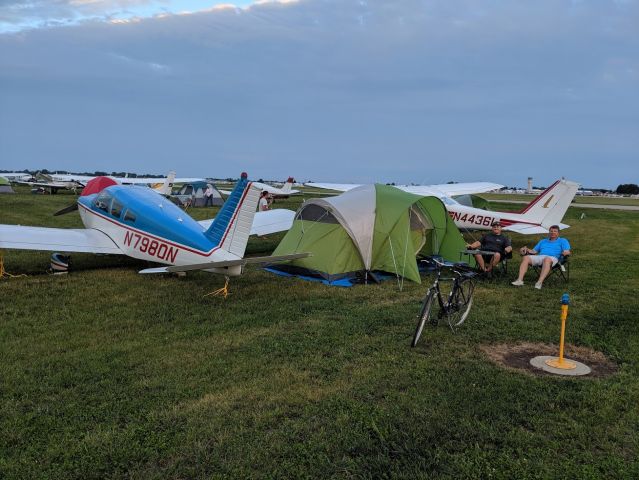 Piper Cherokee (N7980N) - Camping at Oshkosh 2019