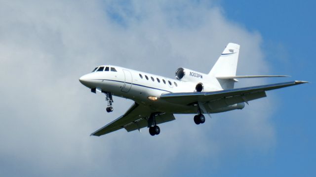 Dassault Falcon 50 (N303PM) - On short final is this 1982 Dassault-Breguet Falcon 50 in the Summer of 2022.