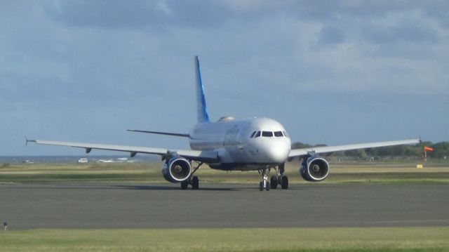 Airbus A320 (N638JB)