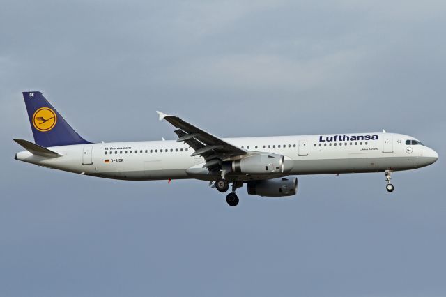 Airbus A321 (D-AIDK)