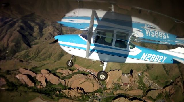 Cessna Skylane (N2882Y) - Scenic Tour over Redrocks Amphitheater 