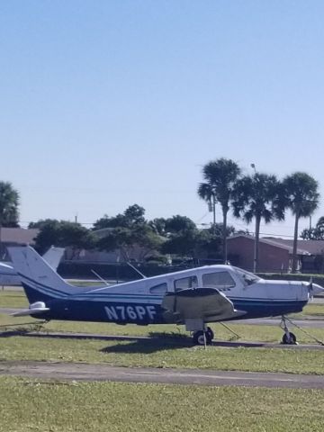 Piper Cherokee (N76PF)