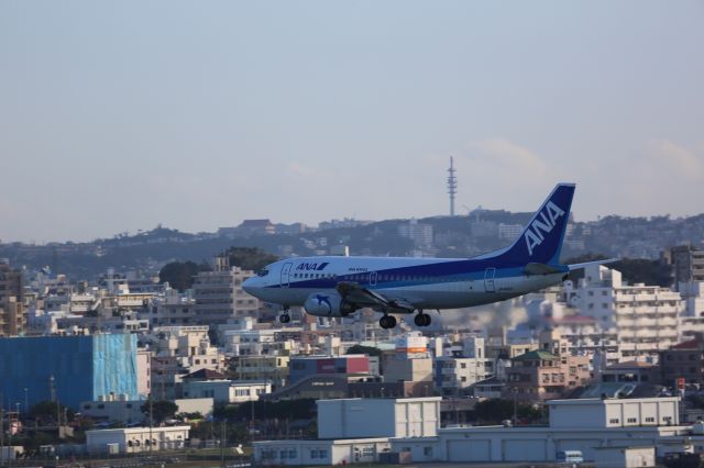 Boeing 737-500 (JA8195)