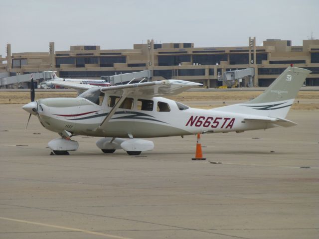 Cessna 206 Stationair (N665TA)