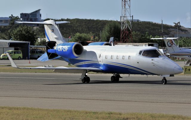 Learjet 60 (C6-ZIP)