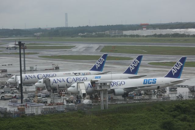 BOEING 767-300 (JA8970)