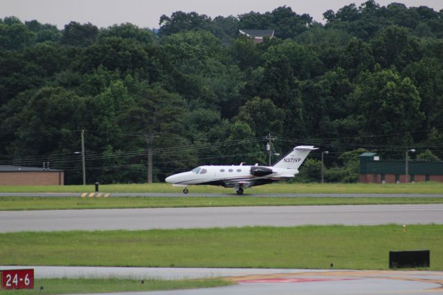 Cessna Citation Mustang (N371VP) - Taxiing 