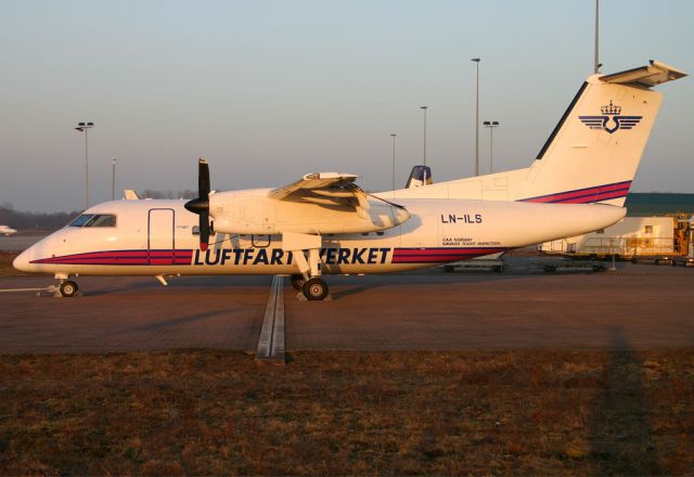 de Havilland Dash 8-100 (LN-ILS)