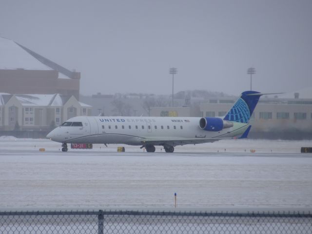 Canadair Regional Jet CRJ-200 (N913EV) - Skywest