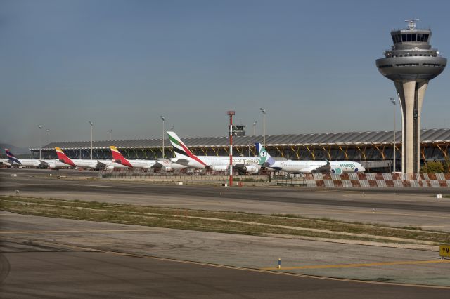 Airbus A350-900 (EC-NBO) - 26th Oct., 2019: Line-up of wide bodies at Madrid Barajas 