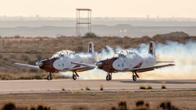 North American T-6 Texan (N400)