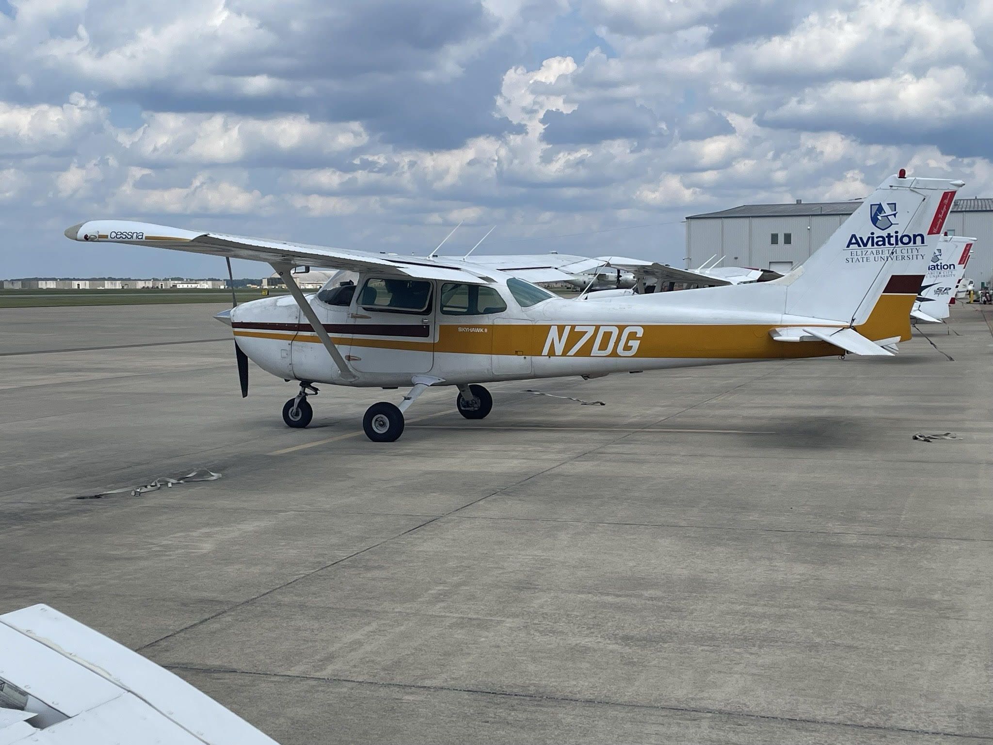 Cessna Skyhawk (N7DG) - N7DG mustard retro colors @KECG ramp.