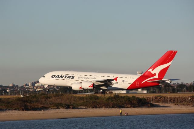 Airbus A380-800 (VH-OQJ)