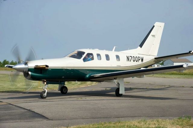 Socata TBM-700 (N700PW)