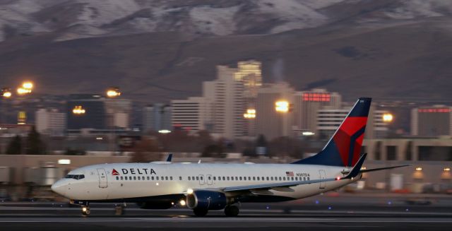 Boeing 737-800 (N387DA)