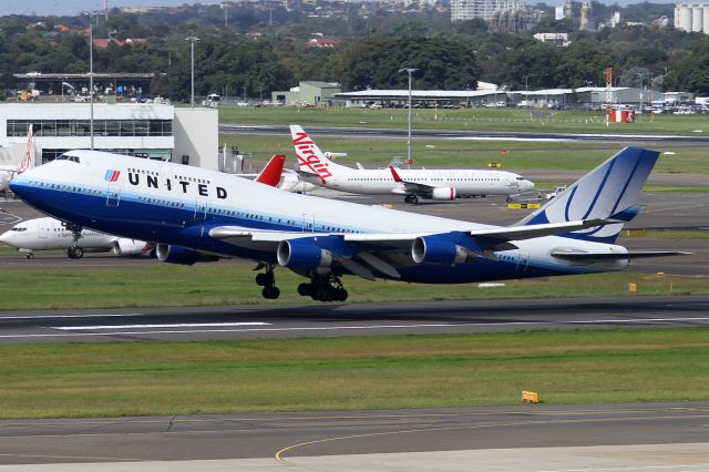 Boeing 747-400 (N178UA)