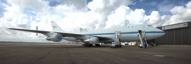 BOEING 747-100 (N905NA)