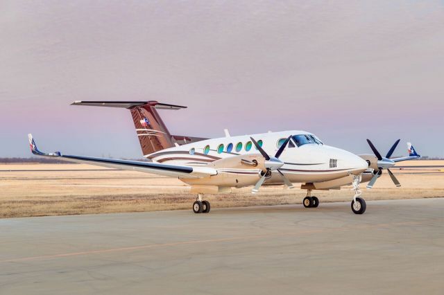 Beechcraft Super King Air 200 (N199MH)