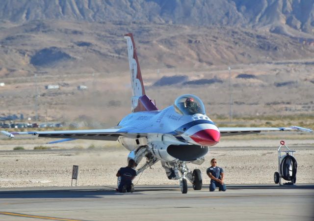 Lockheed F-16 Fighting Falcon — - Our local Thunderbirds!  Heres #5 doing an engine run up before the show. 