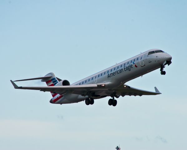 Canadair Regional Jet CRJ-700 (N740SK)