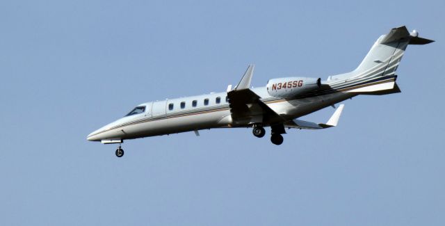 Learjet 45 (N345SG) - On final is this 2001 Learjet 45 from the Winter of 2020.