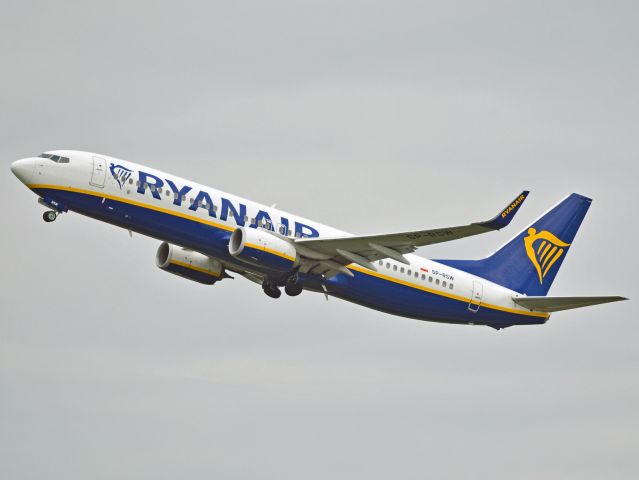 Boeing 737-800 (SP-RSW)