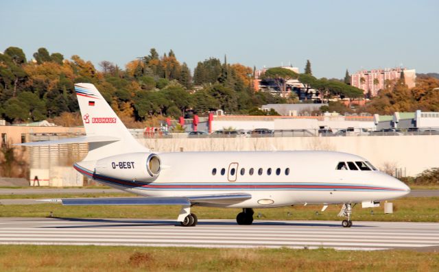 Dassault Falcon 2000 (D-BEST)