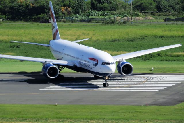 Boeing 777-200 (G-YMMD)