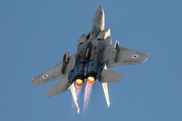 McDonnell Douglas F-15 Eagle (N696)