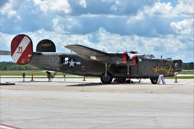 Consolidated B-24 Liberator (25-2534) - On display 07-30-19